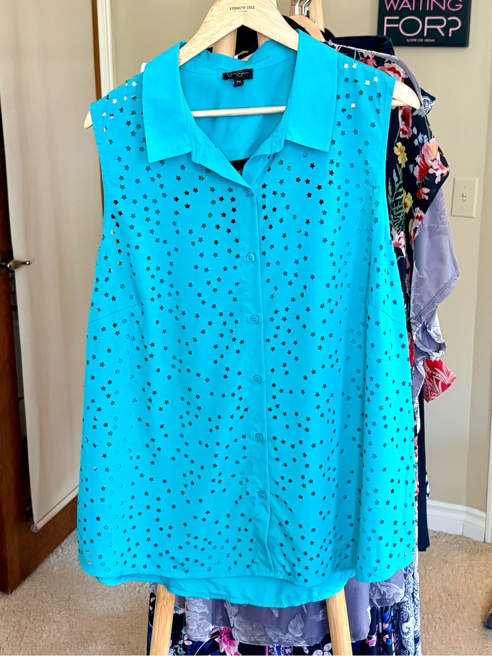 Jessica Simpson Teal Sleeveless Star-Punched Button Down Top - 2X